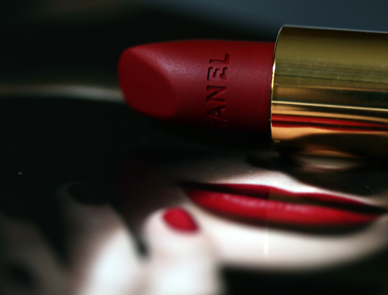 Chanel Rouge Allure Velvet #38 La Fascinante