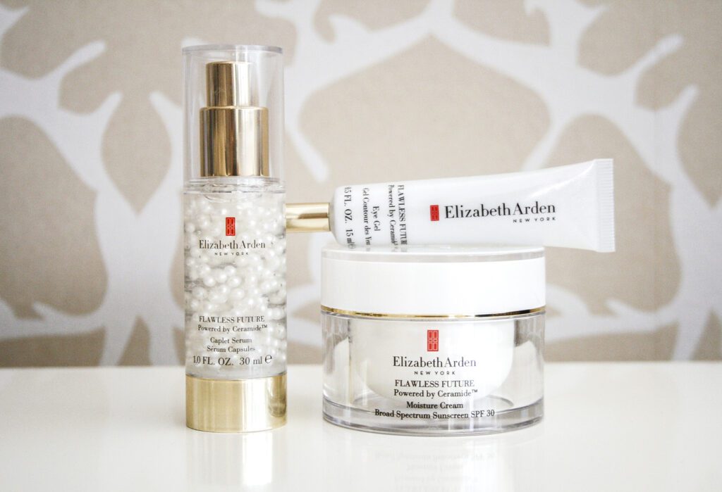 Elizabeth Arden Cánh Cửa Đến Với Nhan Sắc