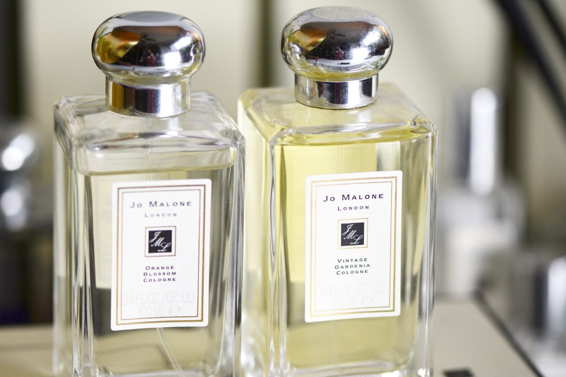 Парфюм джо. Джо малоне. Джо Малон духи. Духи Jo Malone ассортимент. Одеколон Jo Malone Vintage gardenia.