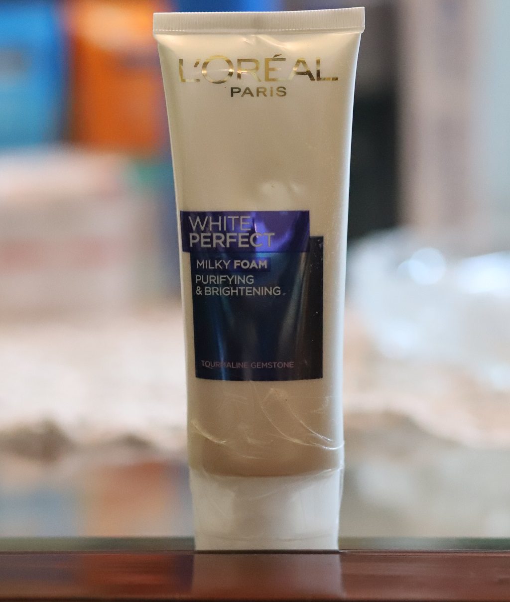 LOreal Paris White Perfect Milky Foam Facewash orchard.vn